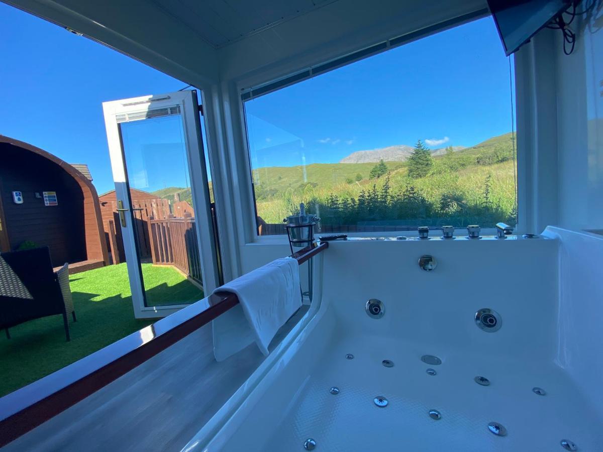 Highland Stays - Ben View Studio Pod & Jacuzzi Bath Форт-Уильям Экстерьер фото